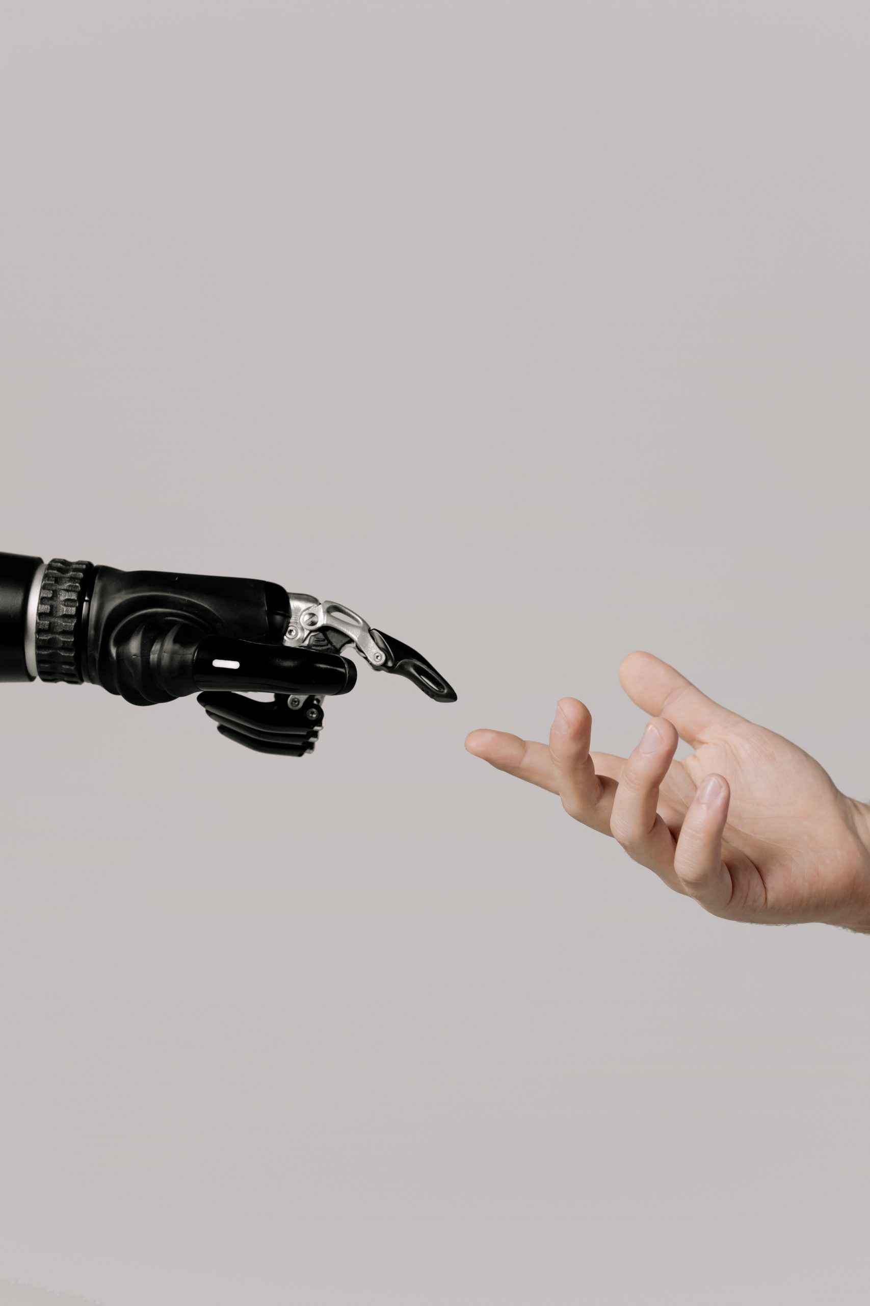 Digital Twin – Physical and Data Convergence to assist Humans in Enterprise